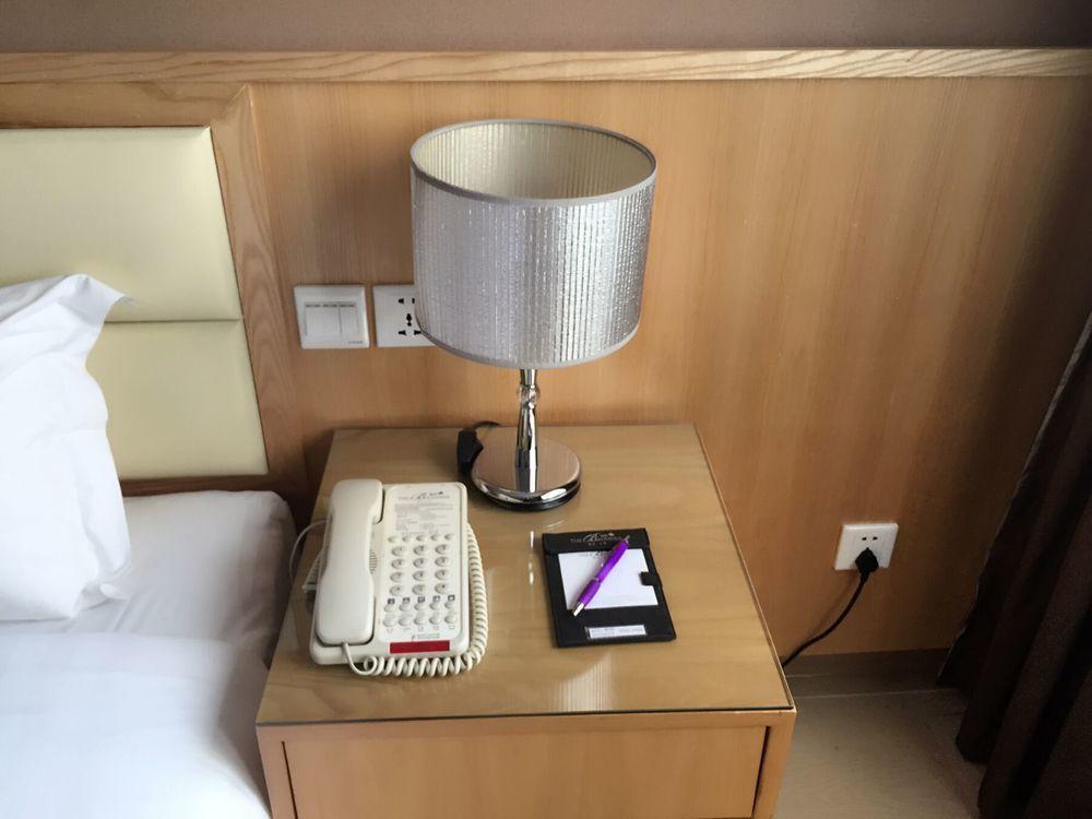 Guangzhou Bauhinia Hotel Экстерьер фото